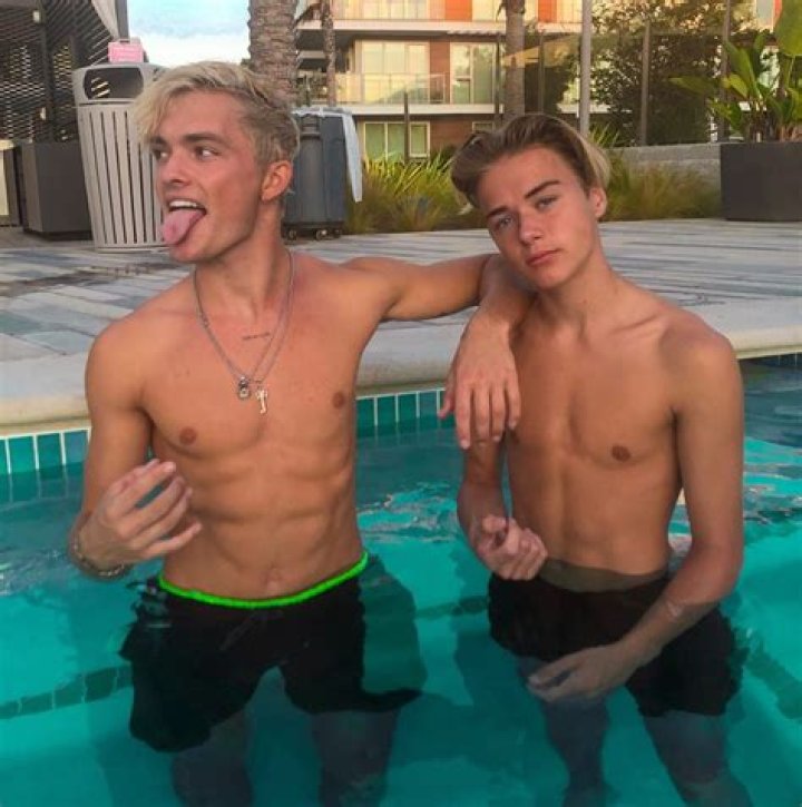 Markie Werox's physique